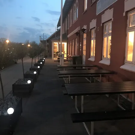 Hotell Jernbanegade 3*