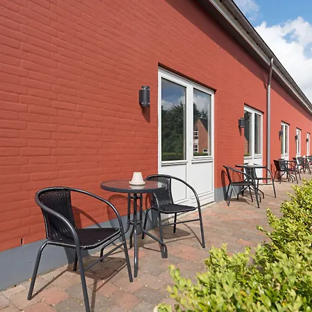 מלון Jernbanegade