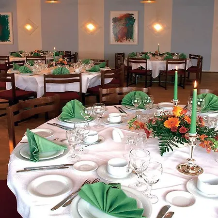 Jernbanegade Hotel Kibaek