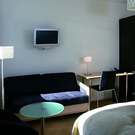 Jernbanegade Hotell