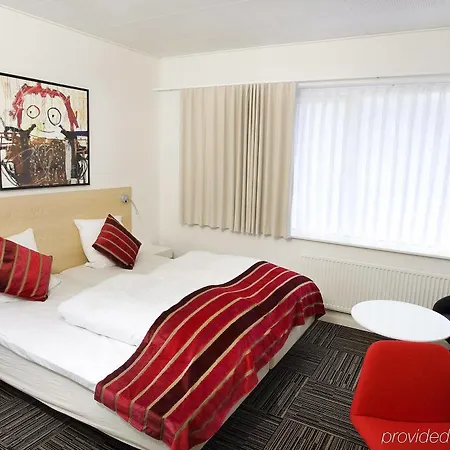 Hotell Jernbanegade 3*