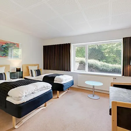 Jernbanegade Otel 3*