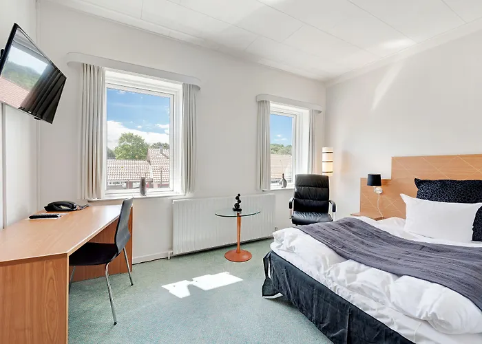 Hotel Jernbanegade 3*