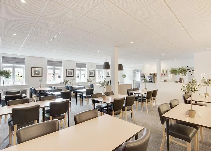 Jernbanegade Hotel Kibæk